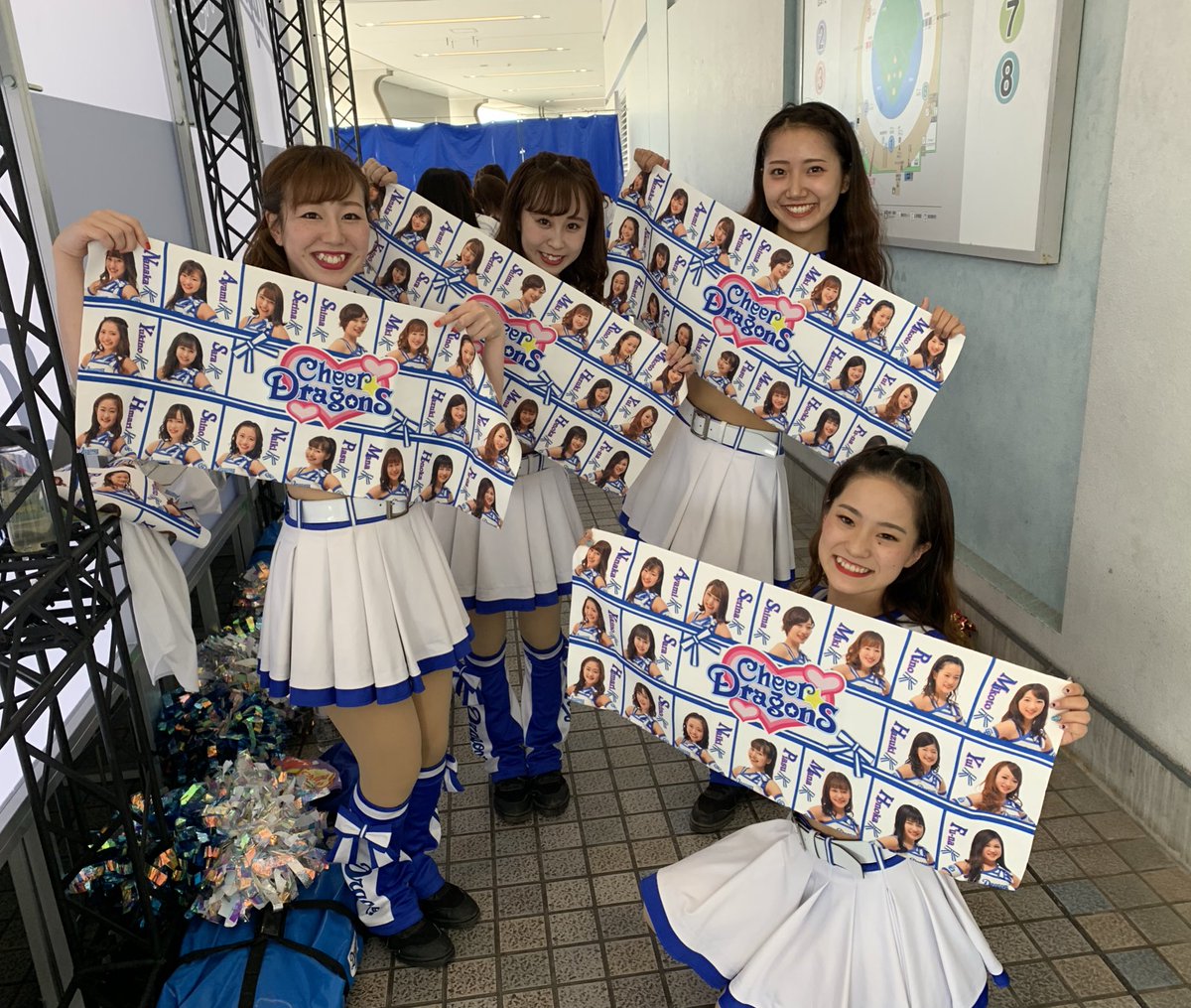 明日はチアドラデー‼️ こちらの限定タオル発売💕 お待ちかね、明日は