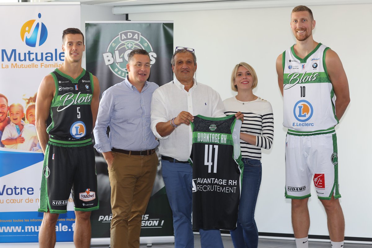 ADABloisBasket's tweet photo. @JNoliere Un grand merci également à #Aderim Blois et @AVANTAGERH pour leur soutien ! 🙂 #NouveauxMaillots #ADABlois #PartenairesMajeurs https://t.co/9JeA4f3fVx