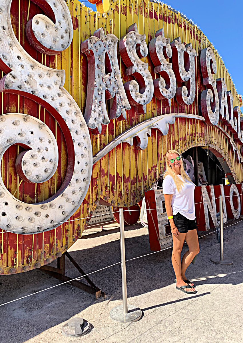 When the sign fits. #sassy #classy #bold #hustle #vegas #lasvegas #vegasbaby #neonsigns #neonsignmuseum #travel #entrepreneur #girlboss #boss #bossbabe #blondegirlpromotions