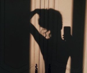 bluevibes4's tweet image. — shadow photos