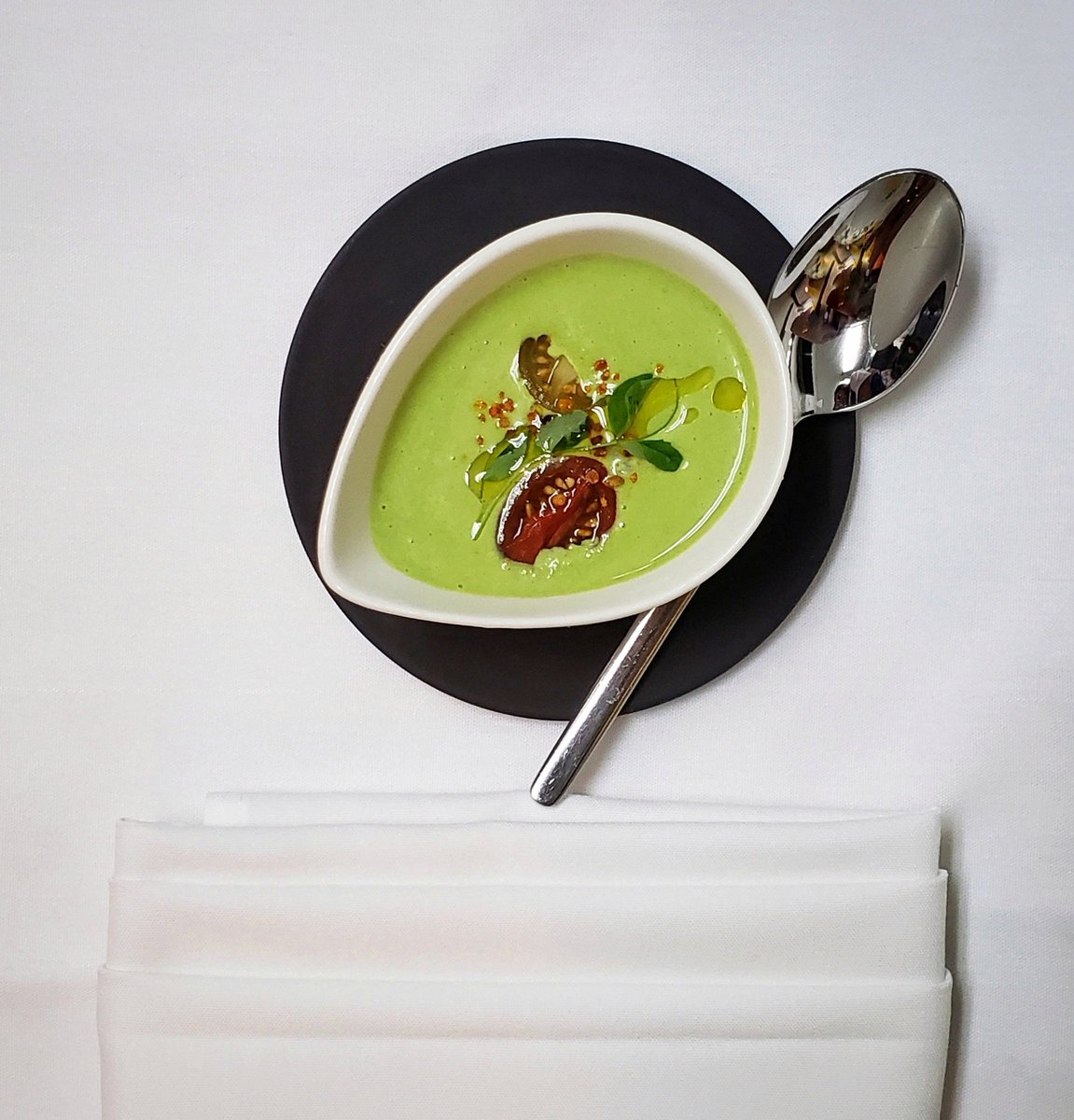 JuneBYOB's tweet image. Pardon our French, but we have some damn good food.

Visit us at junebyob.com for our menu and to make a reservation.

#firsttweet #junebyob #frenchfood #frenchrestaurant #trioOFduck #scallops #snappeasoup #sweetbreads #Philadelphia #Philadelphiarestaurant