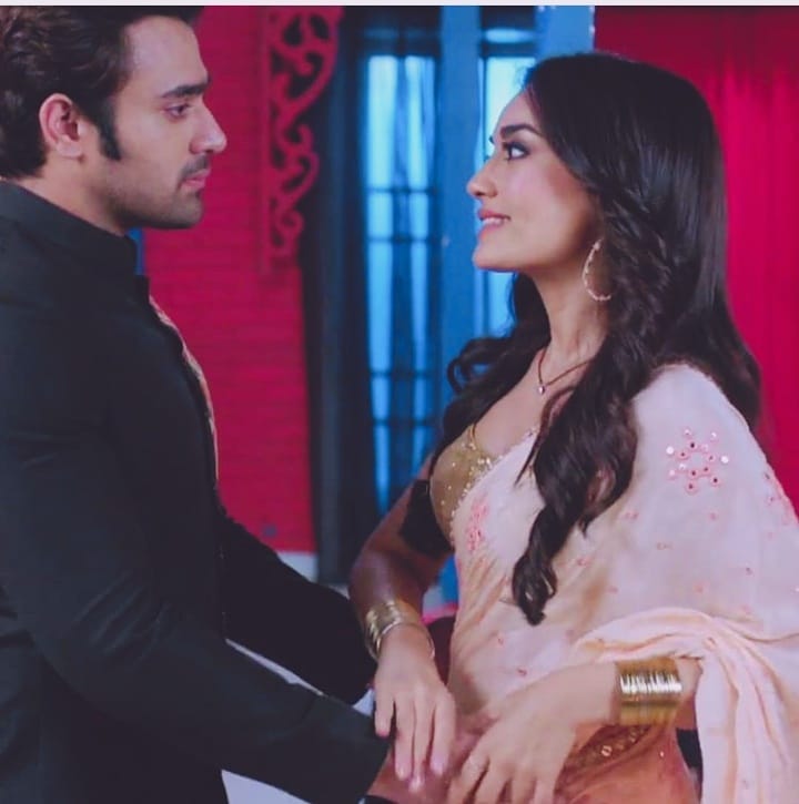 Behir17's tweet photo. @GossipsTv #behir #anupre https://t.co/oG4vy8uCB7