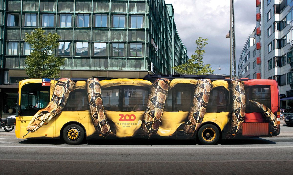 Jaw-dropping outdoor (or was it ambient?) for  @CopenhagenZoo by Y&R (as it was named back in 2009)  #AdArchives  #advertising