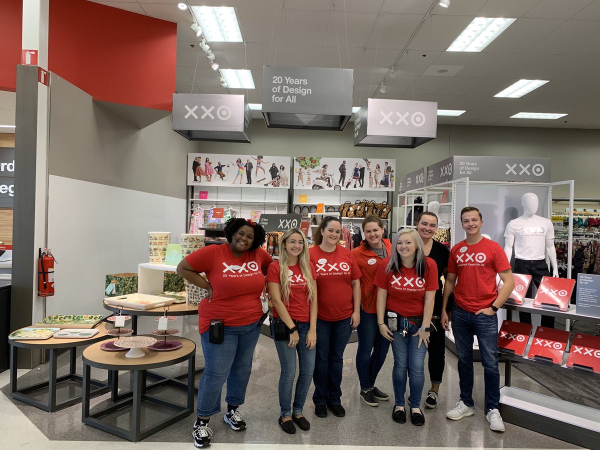 Super pumped for our #target20xxo launch today. My team showed up ready to make the guests even more excited. <a href="/BullseyeAnnetia/">BullseyeAnnetia</a> <a href="/charliethomas85/">Charlie Thomas</a> <a href="/sarah_hunsucker/">Sarah Hunsucker</a> <a href="/EmilyConover1/">Emily Conover</a> @I_Tob26