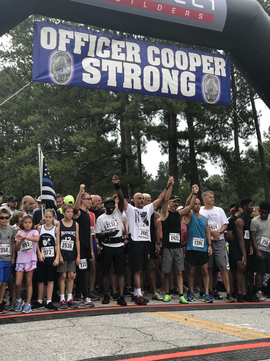 winjanice's tweet photo. Fun at the Fuzz Run with Peachtree Academy! @GoernerRandy @ptreeacademy https://t.co/uj7WmNl35Z