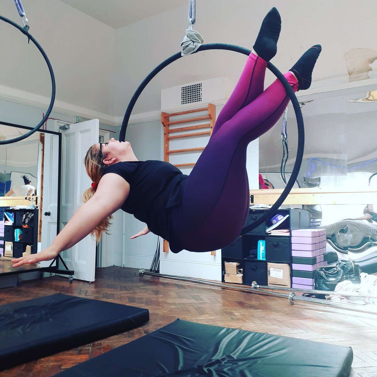 Monicalub's tweet photo. Did my first arial hoop class this afternoon! So much fun! #arialhoop #polefitlondon #teameaglstone #eaglestonemanagement @eaglestonemanag https://t.co/aABmEiT6x3