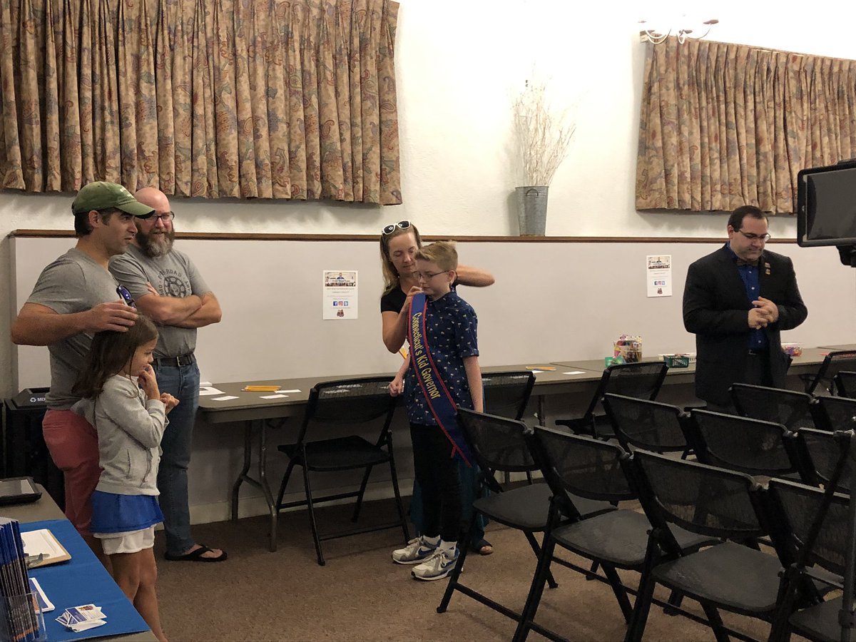 CTKidGovernor's tweet image. While getting ready for this morning’s #LibraryCircuit stop, #CTKGElla meets with a local second grader.