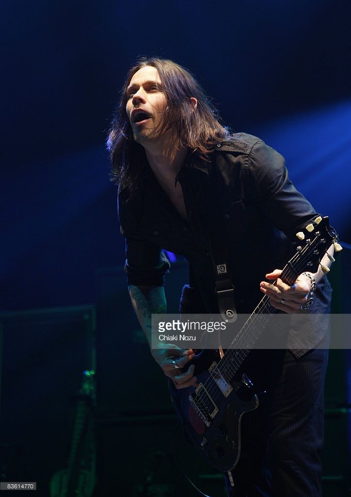 Tatianaavp's tweet photo. Good morning,  everyone!! Have a wonderful saturday and a beautiful weekend!! @alterbridge #tbtSaturday @MylesKennedy https://t.co/RN9FMQduiY