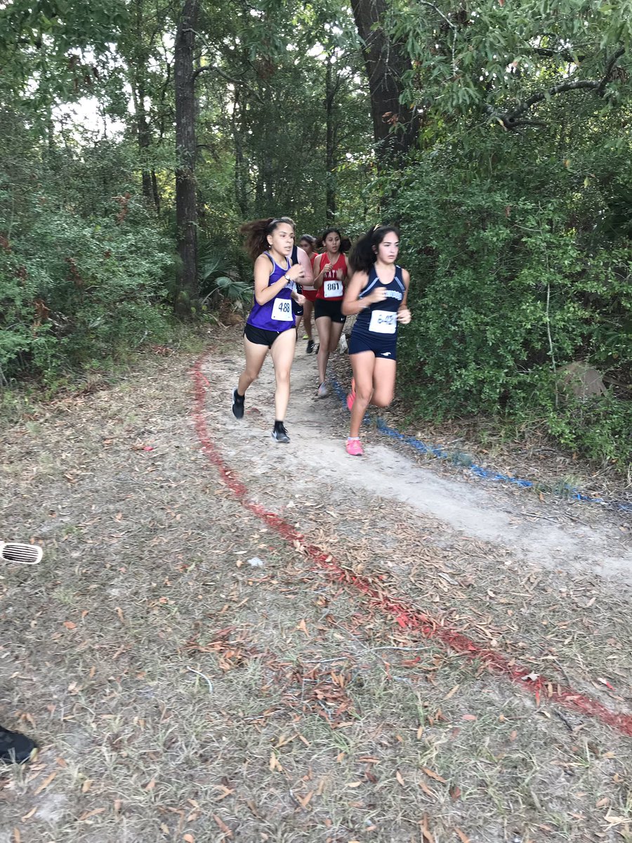 humblegirlsxc's tweet photo. Girls improved at Andy Wells Invitational this morning!!! #Elevatetoexcellence @HumbleGBB @HumbleISD_HHS https://t.co/ctDZT0Rxby