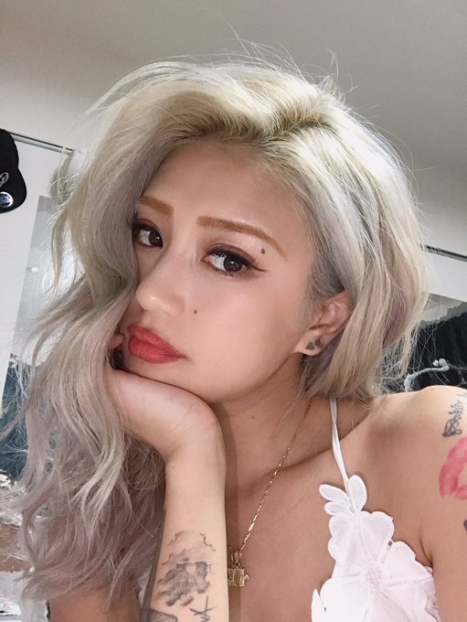 レディヴァンsena 紫の子 さん の人気ツイート 1 Whotwi グラフィカルtwitter分析 レディヴァンsena 紫の子 さん の人気ツイート 1 Whotwi グラフィカルtwitter分析