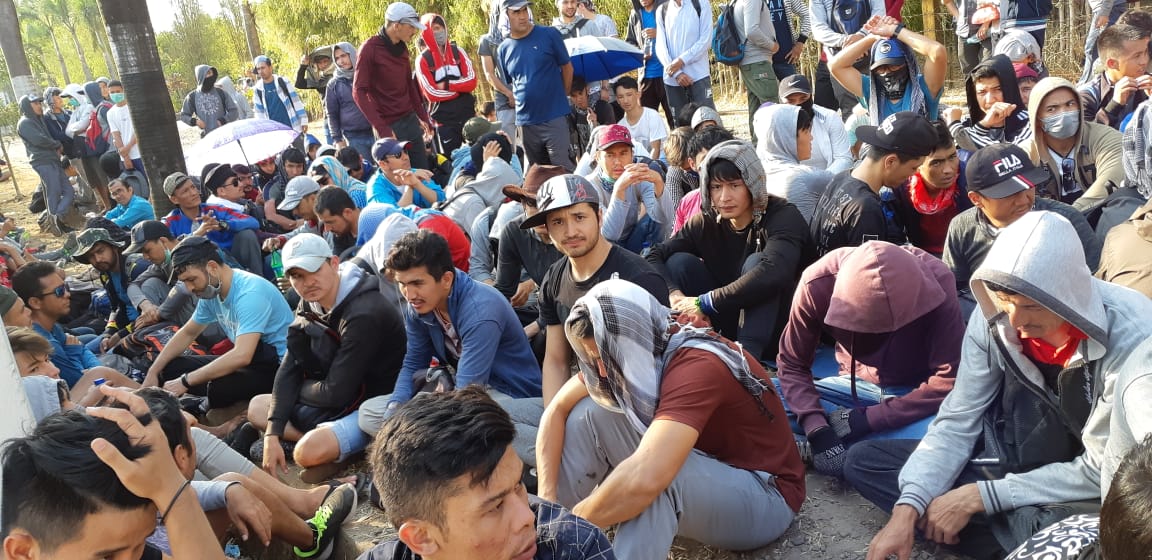 AliAhma17857803's tweet photo. #HELPREFUGEESININDONESIA 
#RESETTLEMENT4SINGLEREFUGEES 
We fled our country cause of terorism but UNHCR is pushing us down as criminals we are refugees,we are the victims of terorism and it's been more than 7 years that we are being the victims of UNHCR's policy
@AustralianLabor https://t.co/xWrsjcqnD9