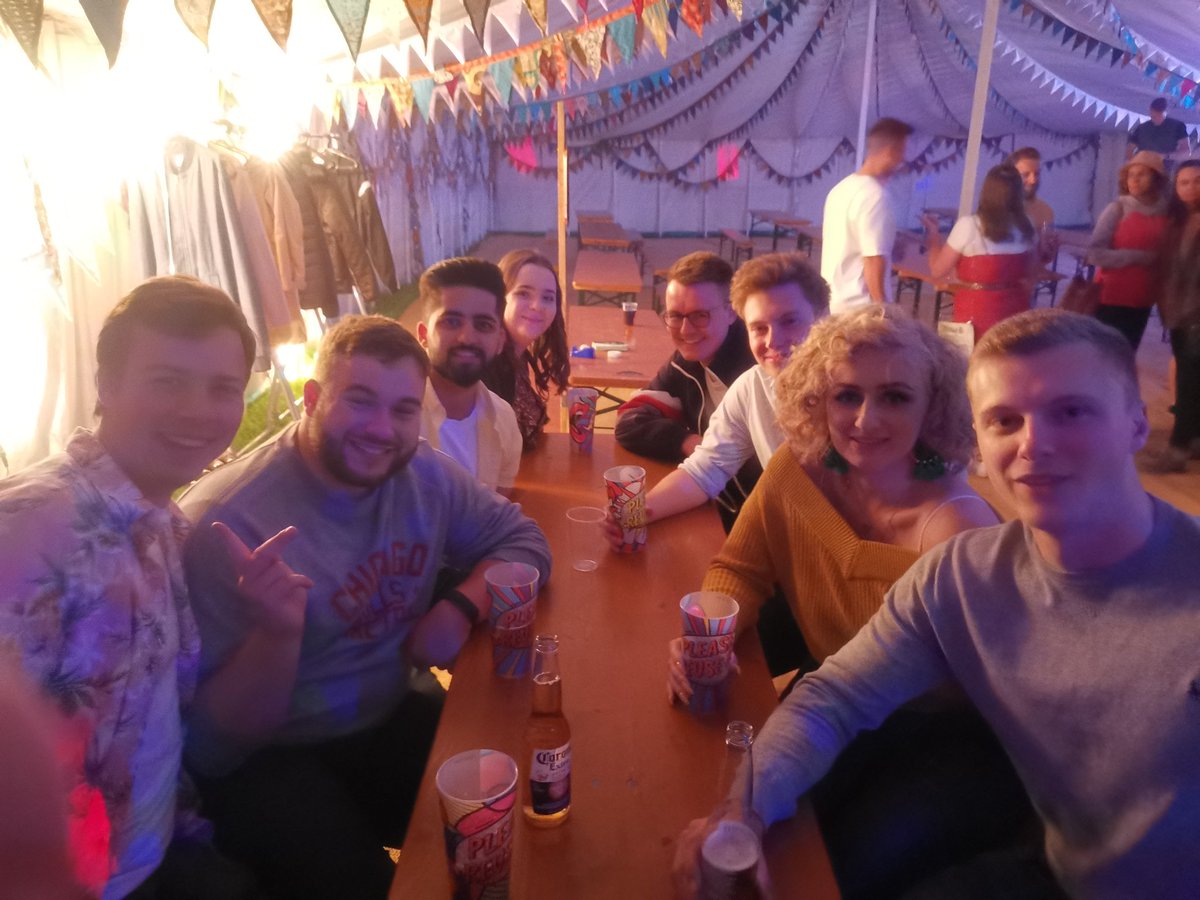 evamariaanja's tweet photo. Can't belive it was a week ago I was in a feild in Bath with @Enterprise and all my colleagues! And this week I get to see my brother and sister in law!! #workhardplayhard #thankyouenterprise #weekendsunshine https://t.co/GKPYqFRGR9