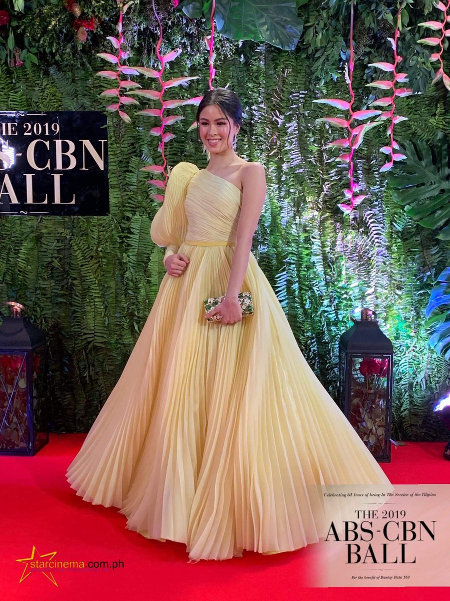 Jhenzz0408's tweet photo. You look so wonderful tonight @KissesDelavin 
#AStarryNightFullOfKISSES https://t.co/0436C0Ev48