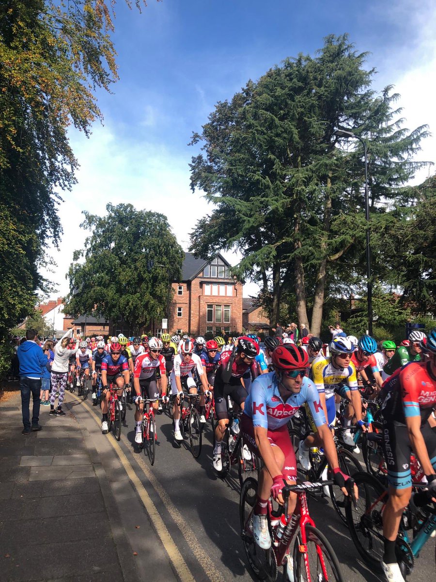 BigHairBigVoice's tweet photo. This is what the #TourofBritain2019 going past your front door looks like. The family sent me the pictures as I’m in the Midlands with mum. Disappointing to miss the excitement and cycle out with Seamons CC. Looks like Trafford put on a good show. #IMCycling https://t.co/iHAduvJdkP
