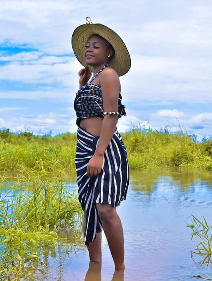 AmazingBenue's tweet photo. 3:22PM
How's your weekend going?
Lots of love from Benue to you 😀😀😀
💟💟💟
 ❤❤❤ https://t.co/DmEpAkcNHW