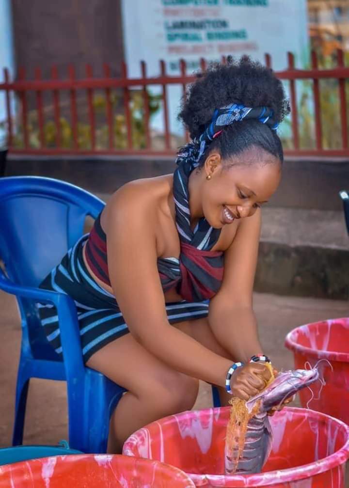 AmazingBenue's tweet photo. 3:22PM
How's your weekend going?
Lots of love from Benue to you 😀😀😀
💟💟💟
 ❤❤❤ https://t.co/DmEpAkcNHW