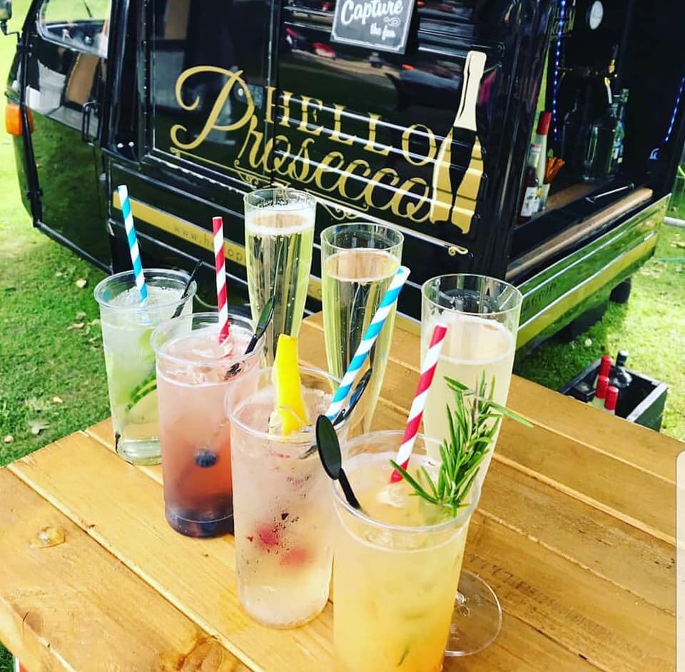 Can’t wait to try there scrumptious <a href="/HelloProsecco/">Hello Prosecco</a> cocktails tomorrow at the fabulous <a href="/artsfresco/">Arts Fresco</a> in #marketharborough