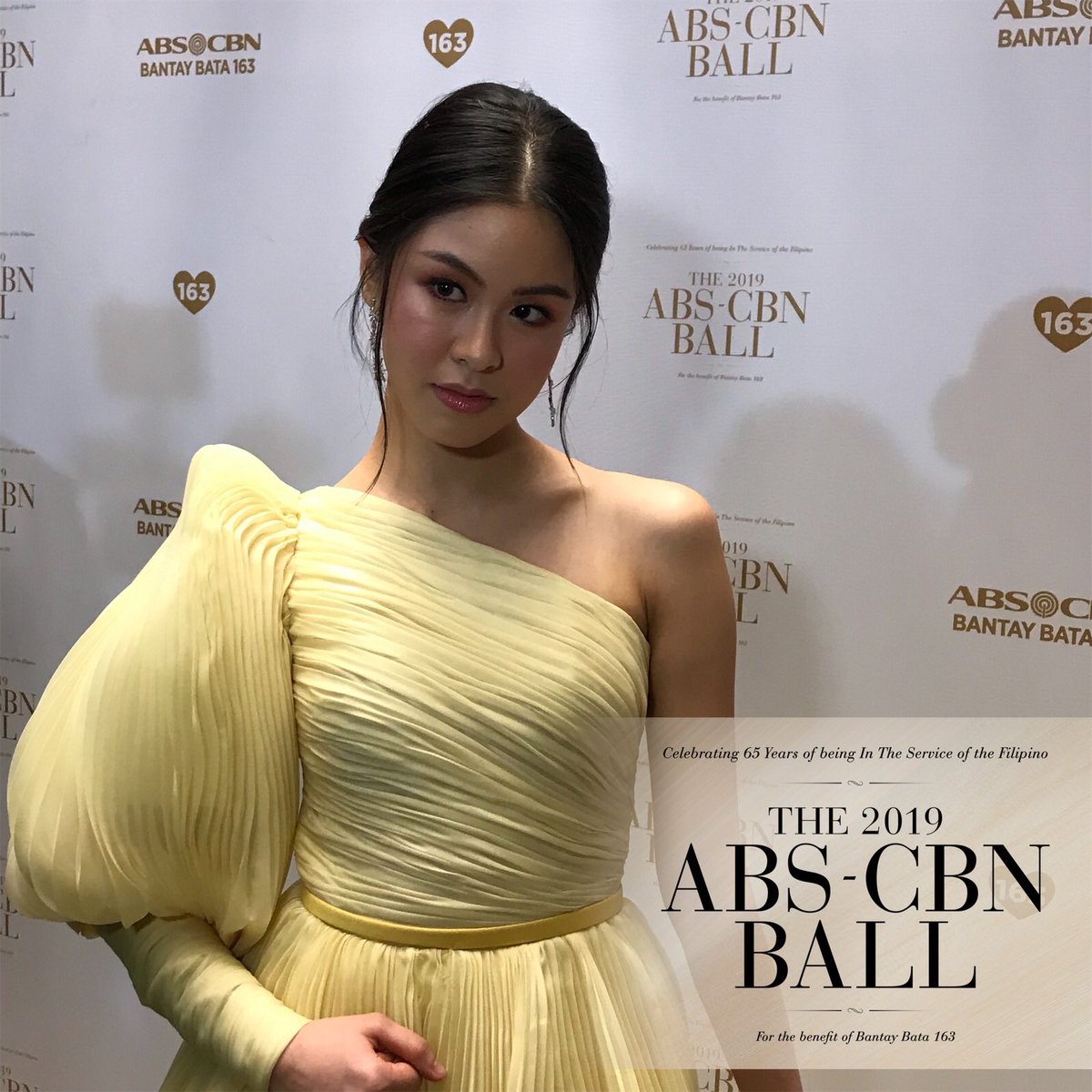 myxglobal's tweet photo. . @KissesDelavin at the #ABSCBNBall2019 https://t.co/Q78zbCTVsB