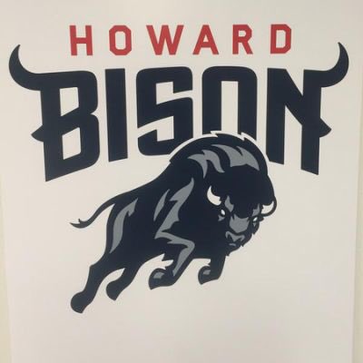 Good Luck to my @HUBISONFOOTBALL out in the @ChiFtblClassic!!! And to my brother @TAJtalented10th, have a great Broadcast on @WHBC_HowardU!! #BeatHampton #TheRealHU #Gameday #BleedBlue #CFB150 @HowardU