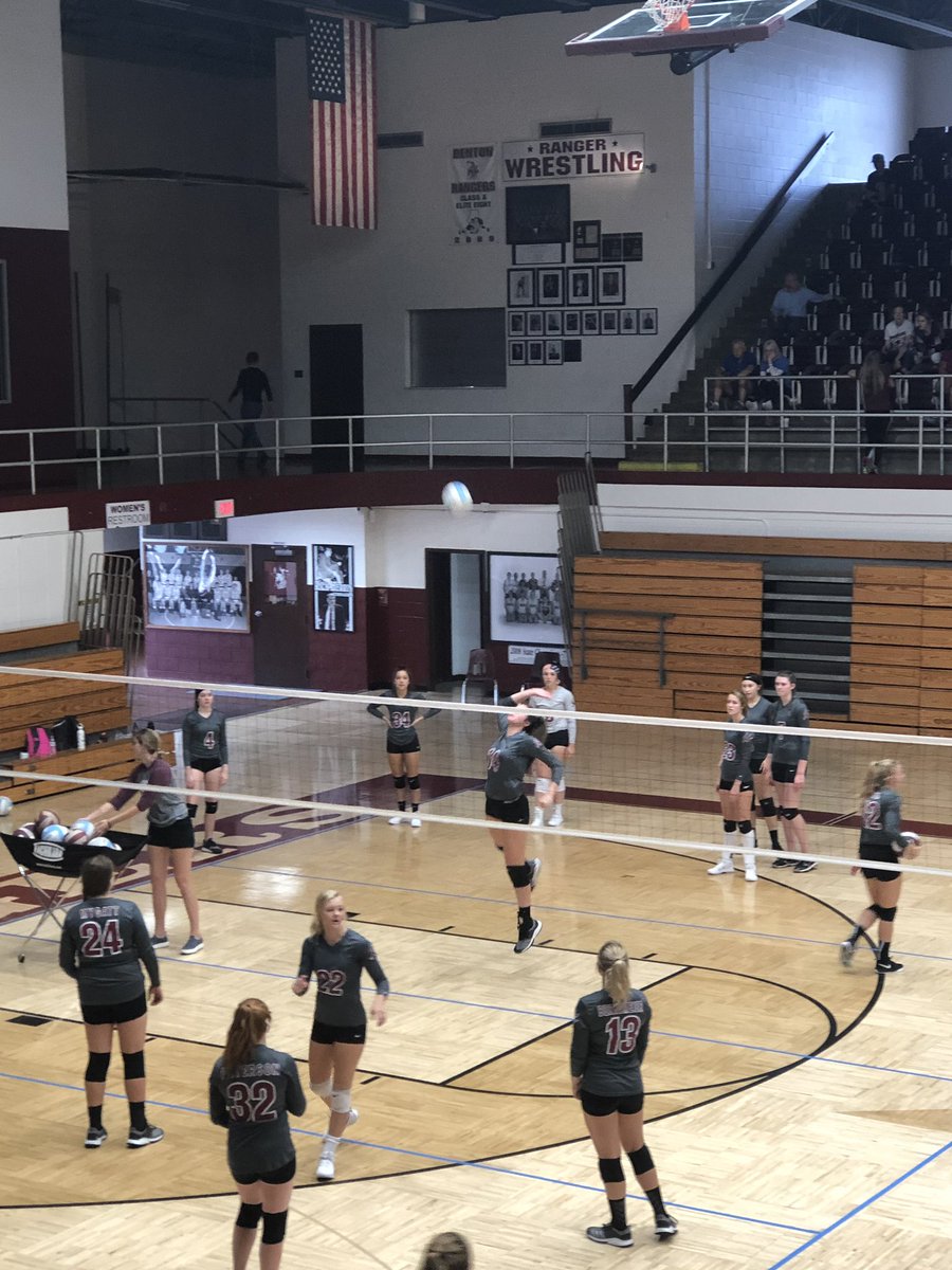 wqrl's tweet photo. SVW Lady Devils warming up before their first match at the Rangerette Classic today! #wqrl @chip_basso @BDC_Sports @supersv196 @natpage8 https://t.co/7r5QaqJgBa