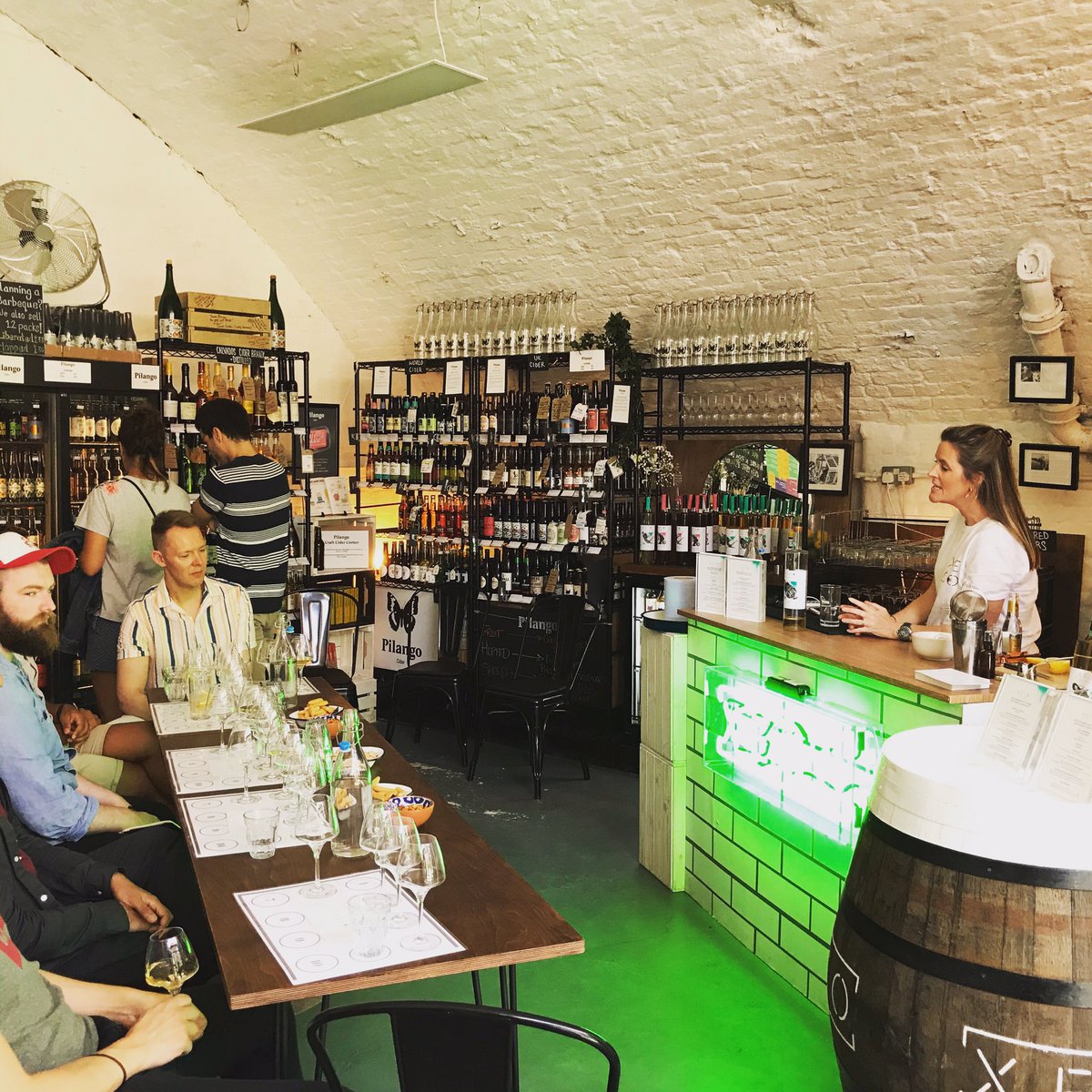 Pilango Cider (@pilangocider) on Twitter photo Great to see our first #masterclass of the afternoon kick off with <a href="/XECOWines/">XECO Wines</a> . Looking forward to a day of #sherry #cider and #Spanish weather here in #parsonsgreen #london . Pop down to the #popup today! Still a few spaces for our #spanishcider #tasting on #Sunday ! Great to see our first #masterclass of the afternoon kick off with <a href="/XECOWines/">XECO Wines</a> . Looking forward to a day of #sherry #cider and #Spanish weather here in #parsonsgreen #london . Pop down to the #popup today! Still a few spaces for our #spanishcider #tasting on #Sunday !