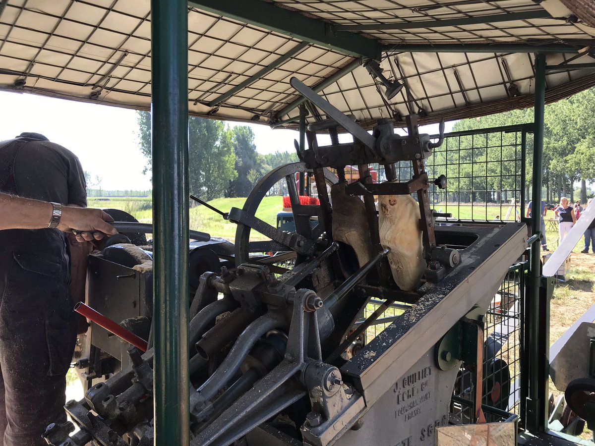 In kader van 200 jaar Best genoten van spellen- en klompendag in de Vleut. Goed idee van oa Jeugdraad, IVN, populierenvereniging en Plein Best.