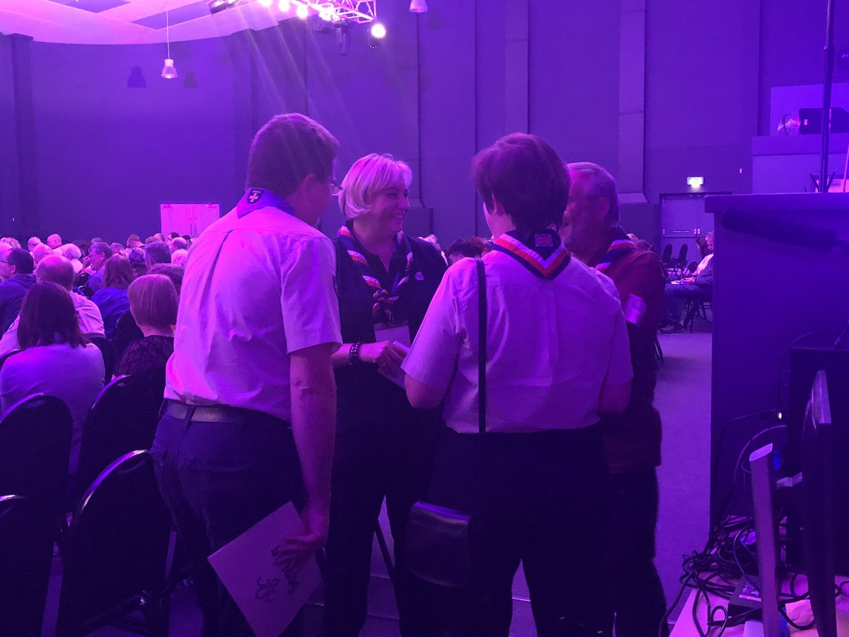 SRoseStokes's tweet photo. Excited to welcome @KesterSharpe to @durhamscouts Awards Day’s final session! Just had a little chat about how important the tech team is, how nice 🥰 #superproud https://t.co/kkDydw1vIo