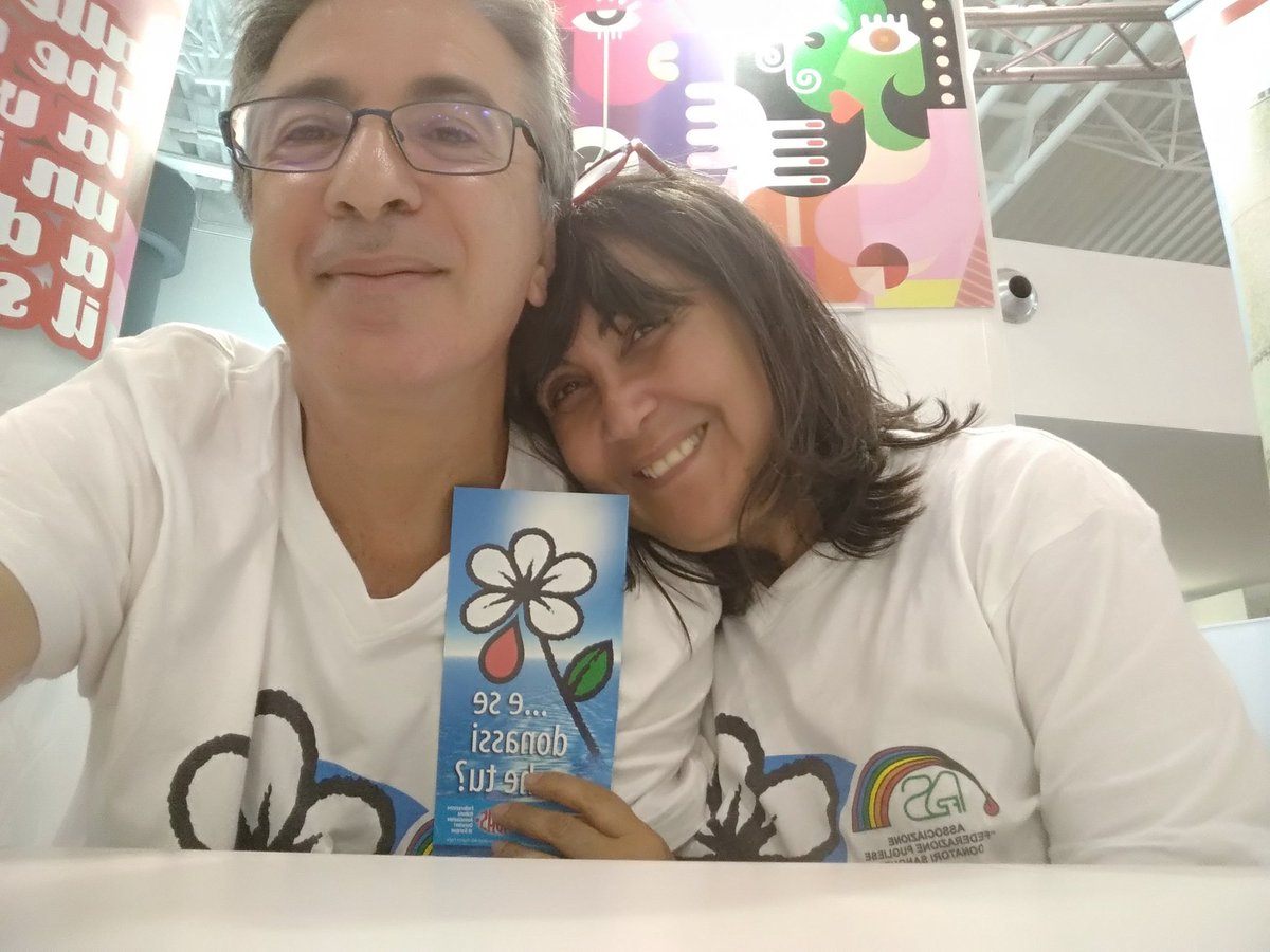 FidasBari's tweet photo. #meeting del #volontariato presso la #FieradelLevante cominciato. #postoxte #donasanguedonavita https://t.co/2A70BF8ZEJ