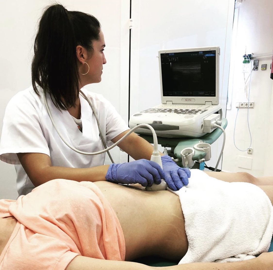 Encuentra un trabajo que ames y no trabajarás ningún día! #suelopelvico #fisoterapia #ecografia #salud #diastasisabdominal #Torremolinos  <a href="/elitecostasol/">Clínica élite Costa del Sol</a>