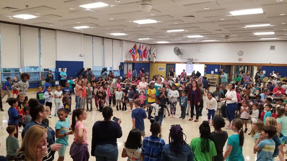 A huge THANK YOU to Meadow Hill’s PTO for hosting the welcome back ice cream social (and dance party). It was wonderful seeing so many Meadow Hill students, families and faculty!