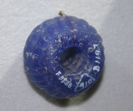 romanpalace's tweet photo. #GlassWeek
This Roman glass bead is HUGE: 3.5cm across!
Sorry we can't get a scale on the pic - it's on display in a cabinet.
Actually, now we're worried it isn't some kind of spindle whorl. Twitter probably knows the answer. https://t.co/85Ceo2B57P
