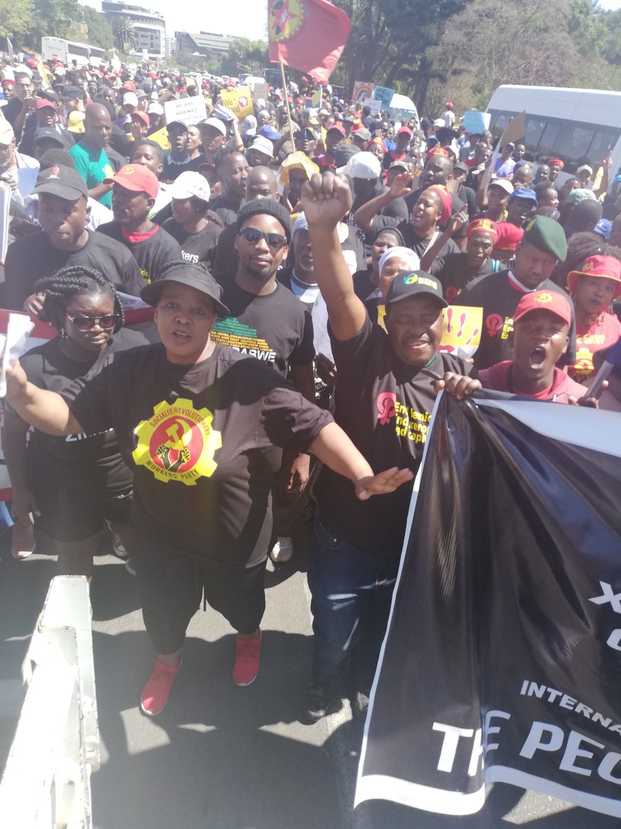 Africans can never be called 'Foreigners' in our country! We must unite and defeat our Capitalist opressors.
#WorkingClassPower
#AntiXenophobiaMarch