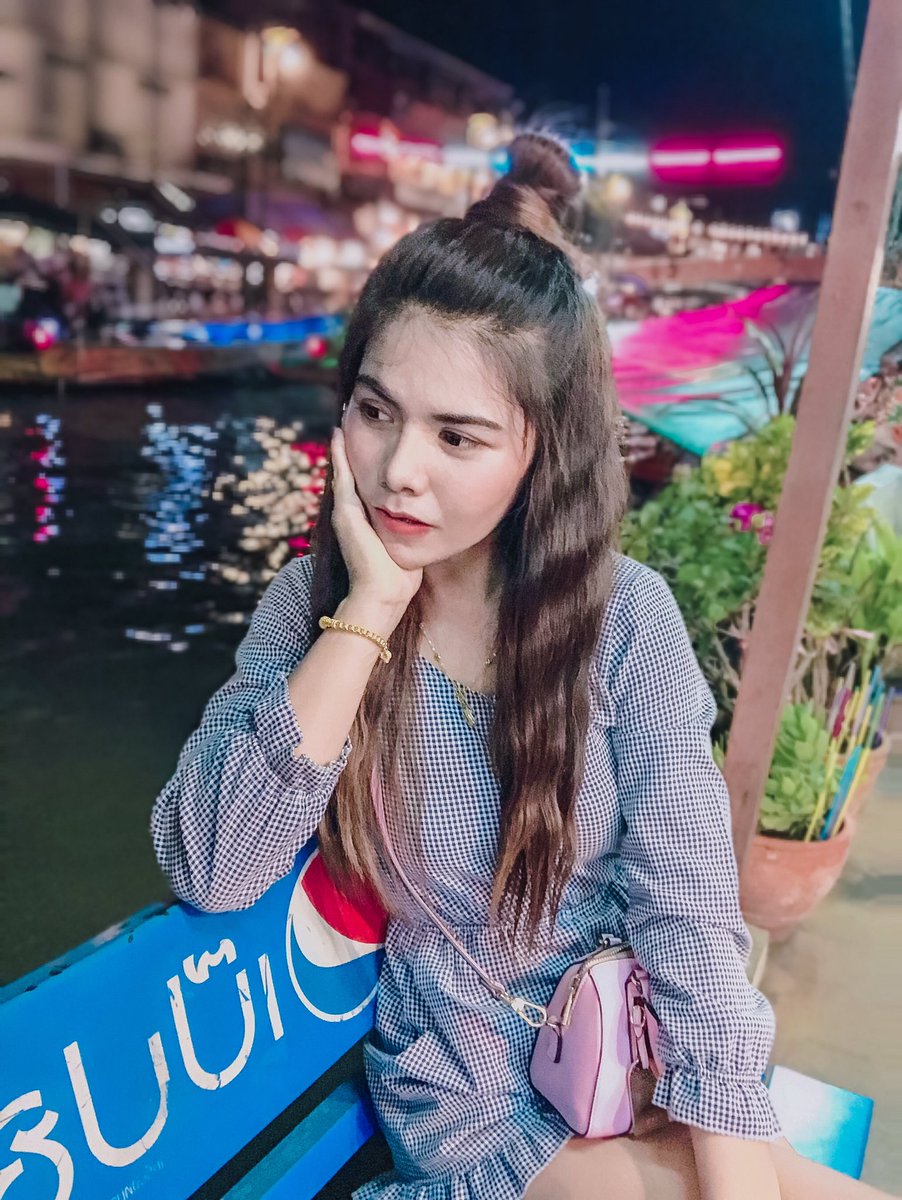 NeyNey7's tweet photo. คนบางคนไม่ว่าจะนานแค่ใหน เราก็ลืมเขาไ่ม่ได้สักที 😔. 
#แคปชั่น2019  #แคปชั่นเศร้า  #แคปชั่นโดนๆ  #แคปชั่นเด็ดๆ #แคปชั่นกวนๆ  #แคปชั่นอกหัก https://t.co/35dY62MxqA