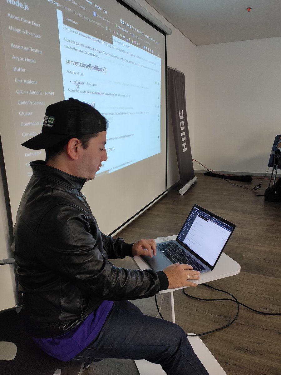 node_co's tweet image. Gracias comunidad de #Bogota por su full asistencia y a @hugeinc por patrocinar este #WorkshopDevelopment