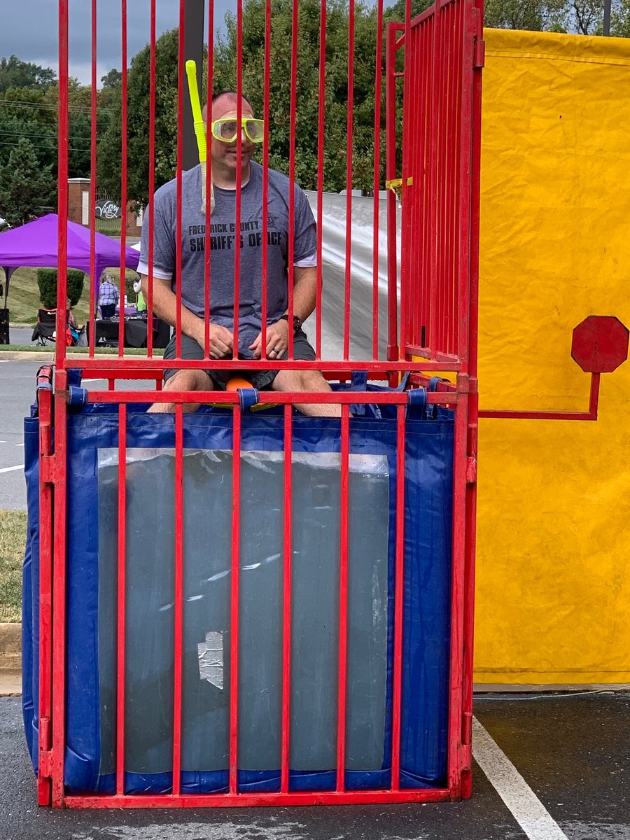 Come out to Victory Church today to support Bright Futures Food Drive and Community Event! Thanks to Frederick County Sheriff’s Dept for volunteering for the dunk tank!!