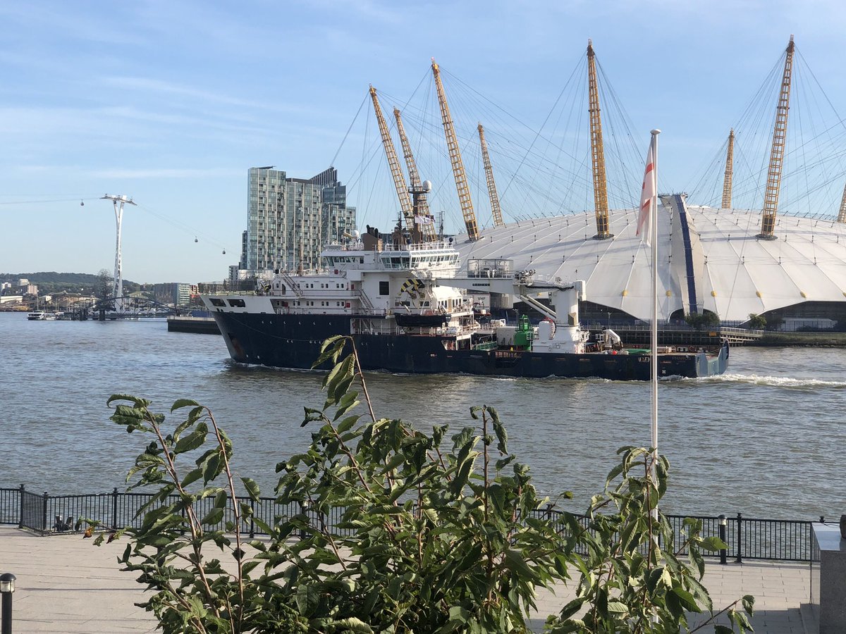 NLV Pharos <a href="/NLB_UK/">Northern Lighthouse Board</a> Leaving London at the end of London International Shipping Week LISW2019#. Safe journey and thanks for keeping us all safe too.