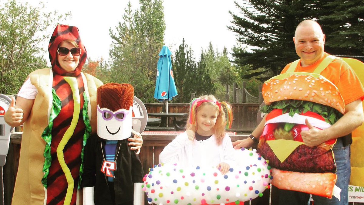 CalawayPark's tweet photo. Thank you to all the guests who dressed up and joined us for the Boo Crew Costume Party today! Don’t miss your chance join in the fun tomorrow, Sept. 15th, for Day 2 of the Boo Crew Costume Party. Visit https://t.co/Cz6cr6Robw for more details. #calawayfun https://t.co/jpqH2xWjsG