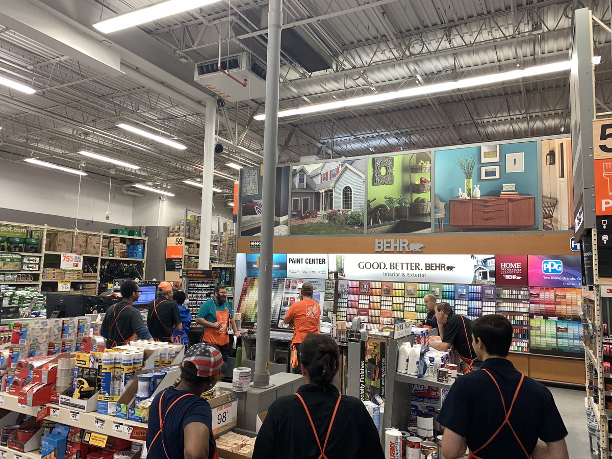 Thank you Ed for the paint desk training in the morning meeting, great job! <a href="/dennison_bryan/">Bryan Dennison</a> @HDguyDE <a href="/Broomall_HD4181/">BroomallHomeDepot</a>