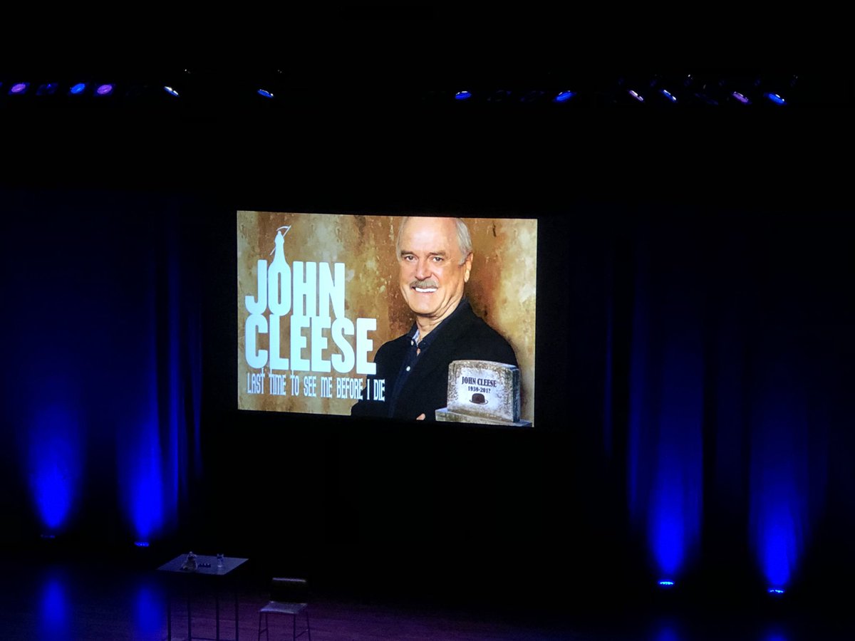 Brilliant! 😂 <a href="/JohnCleese/">John Cleese</a> <a href="/TheaterOrpheus/">Theater & Concert Orpheus</a> #lasttimetoseemebeforeidie #johncleese #montypython #theater #legend