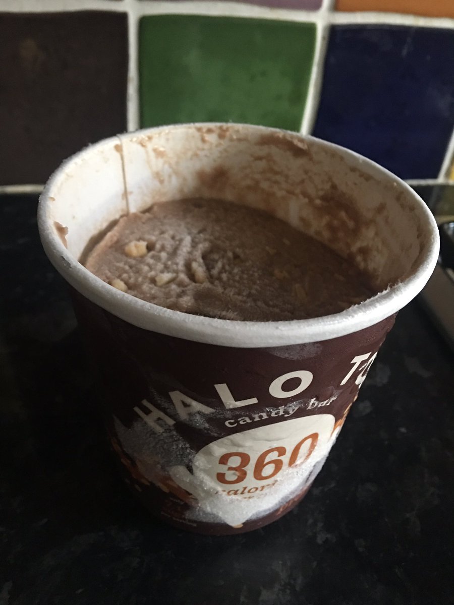 JessRWilkinson's tweet photo. @HaloTopCreamery where’s the rest of my ice cream?! https://t.co/rAEpcbDrht