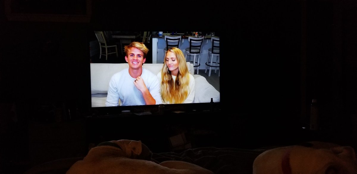 JuJuBeeGrrl's tweet photo. I feel like I'm skyping about @Thesupercole and @SavannahSoutas.
#TheLaBrantFam https://t.co/TlqHuBjzRR