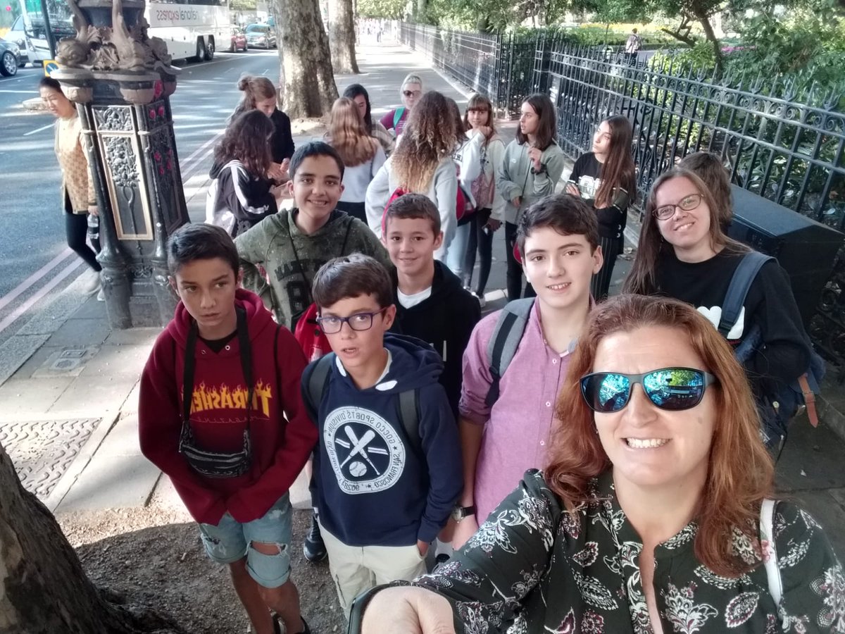 DiscipulasLeon's tweet photo. Hoy hemos pasado el día en Londres y, como hemos aprovechado mucho el tiempo, estamos agotados! ☺🇬🇧#Ramsgate2019 https://t.co/tAQTXVG1mB