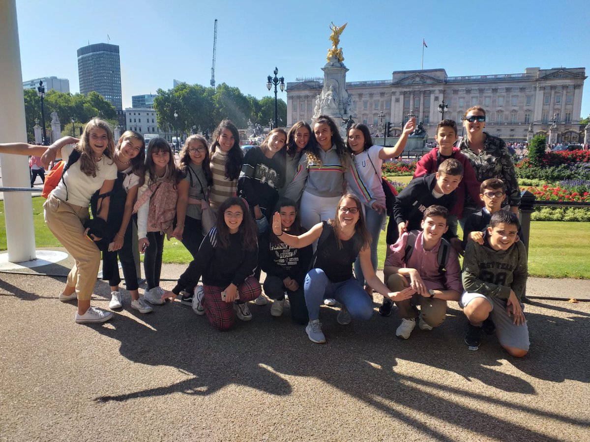 DiscipulasLeon's tweet photo. Hoy hemos pasado el día en Londres y, como hemos aprovechado mucho el tiempo, estamos agotados! ☺🇬🇧#Ramsgate2019 https://t.co/tAQTXVG1mB