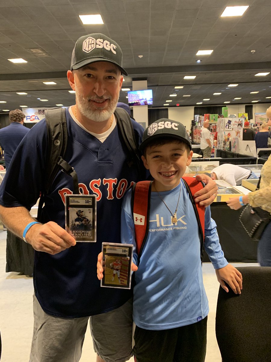 sgcgrading's tweet photo. Nothing makes you smile like watching a dad and son share their passion for cards! #thisiswhywecollect https://t.co/MUYbYeui8J