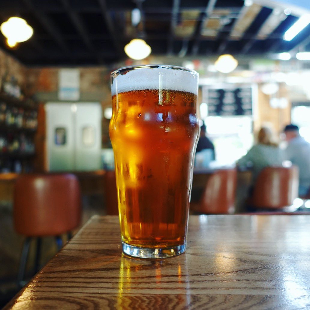 thehimark's tweet photo. Itβs fantastic Oktoberfest beer drinkin weather (this particular tasty one comes from @bellsbrewery) #seeyouatthehimark #mrautumnman #oktoberfestbeer #tasteoffall https://t.co/cjPDxAdhFU