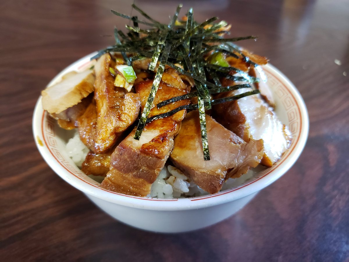 のんそう 山梨県甲府市富士見 幸楽さん チャーシューメン ミニチャーシュー丼 ご年配のご夫婦が切り盛りされておりますので お水や配膳等はみなさん積極的にお手伝い とてもほのぼのな雰囲気と相変わらず最高のラーメン チャーシューでした のんそう 山梨県甲府市富士見 幸楽さん チャーシューメン ミニチャーシュー丼 ご年配のご夫婦が切り盛りされておりますので お水や配膳等はみなさん積極的にお手伝い とてもほのぼのな雰囲気と相変わらず最高のラーメン チャーシューでした