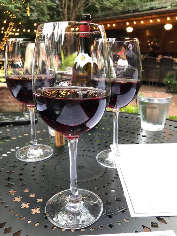 dilworthtr's tweet photo. We feel a Saturday night coming on, with wine in the garden 🍷🥂🍾...
📸: @eatdrinkclt 
#dilworthtastingroom 
#cltwinebar #saturdaynight #cltfood #eatdrinkclt https://t.co/1XcjkwTpej