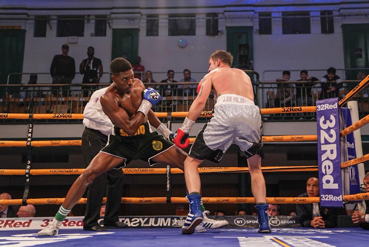 FrankWarren's tweet photo. TOP BOXER - TOP STOPPAGE 👊

Super Middleweight @TopBoxerSadiq moves to 7-1 (4KOs) here at York Hall with a second round stoppage win over Kearon Thomas 💥 

#TopBoxerSadiq https://t.co/yahvt3n2SV