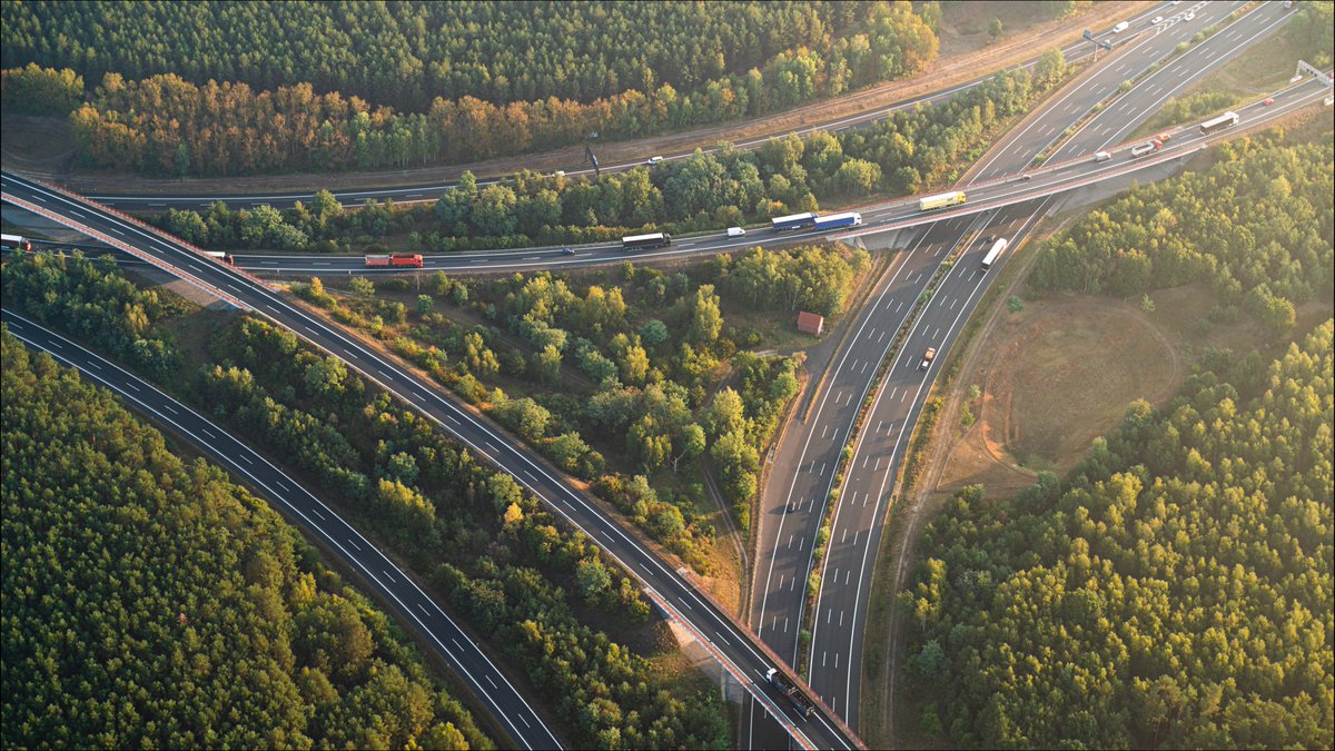 RadiosoundsV's tweet photo. Part 6 - #Verkehrsflieger #AntenneBrandenburg #rbb #aerialphotography #luftbilder #aerialshots https://t.co/kZhkLVyLbD