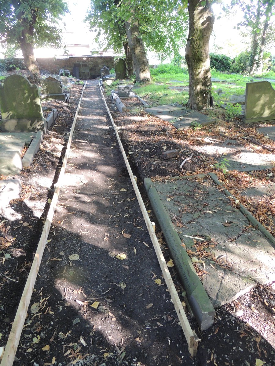 FriendsofFOPCC's tweet image. FOPCC have been busy lining the other half of the Cross Walk Path in the churchyard, so that we can lay chippings down next week.  Very hard and difficult work with only a few volunteers this week, but we succeeded, and managed to tidy a few graves as well.  Well done guys!